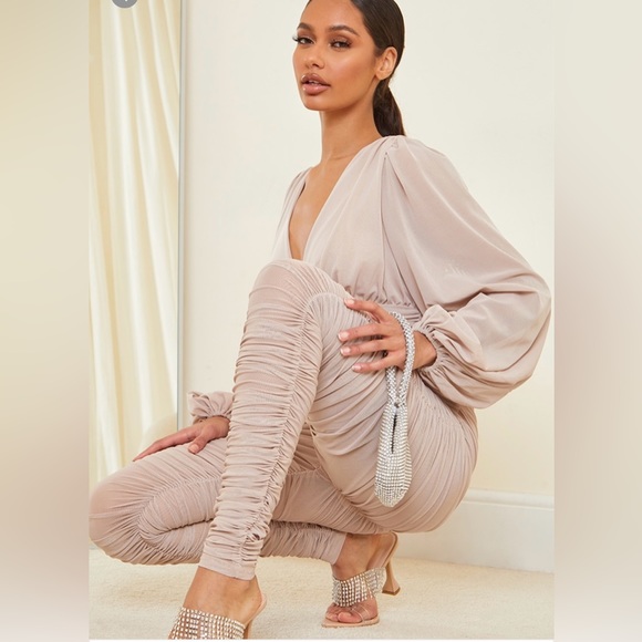 Nude toe loop heels - Picture 4 of 7